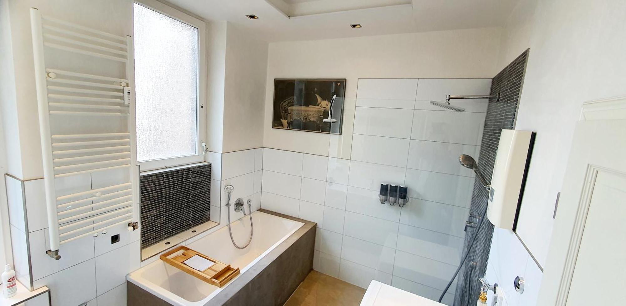 Helles Zimmer Mit Kingsize-Bett Mannheim Luaran gambar